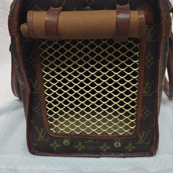 Designer pet carrier 100% authentic - Picture 1 of 8